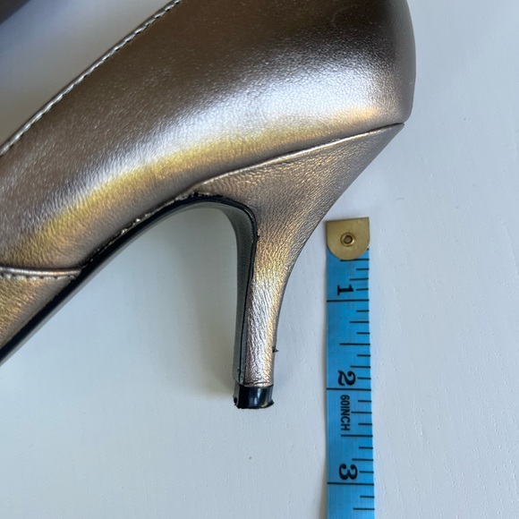 Roberto Vianni Bronze Leather Heels- size 7 - Picture 10 of 11